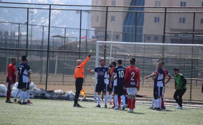 Türkiye İşitme Engelliler Futbol takımı Afyonkarahisarda kampta