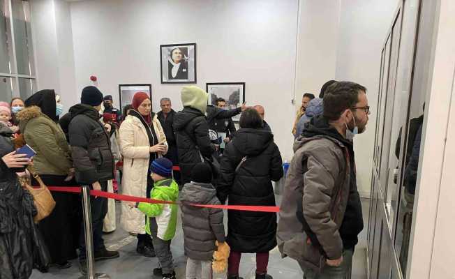 Ukraynadan gelen Kırım Türkü kadınlar ve çocuklar Türkiyede