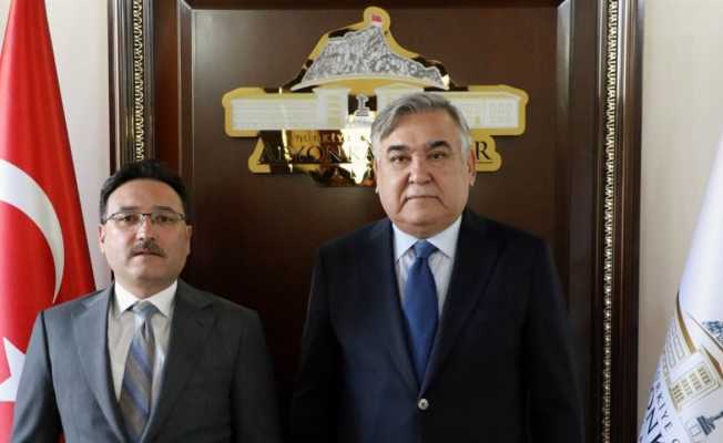 Vali Çiçek: Türkiye ile Özbekistan arasında birlik ve berberlik herkese büyük fayda sağlayacak”